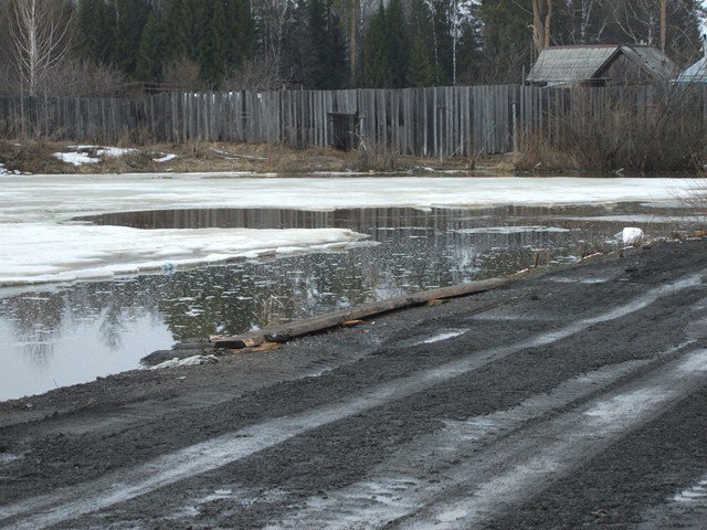 Затопленную дамбу в Ижевске отремонтировали