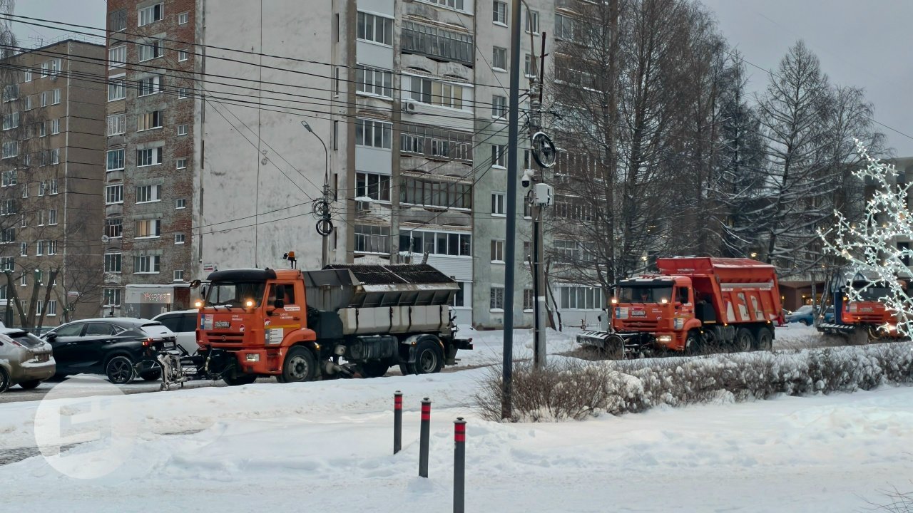 За три дня из Ижевска вывезли 60 тысяч кубометров снега