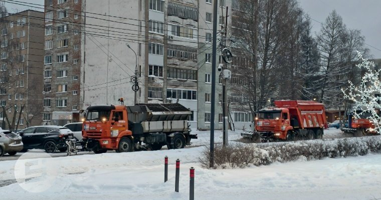 За три дня из Ижевска вывезли 60 тысяч кубометров снега