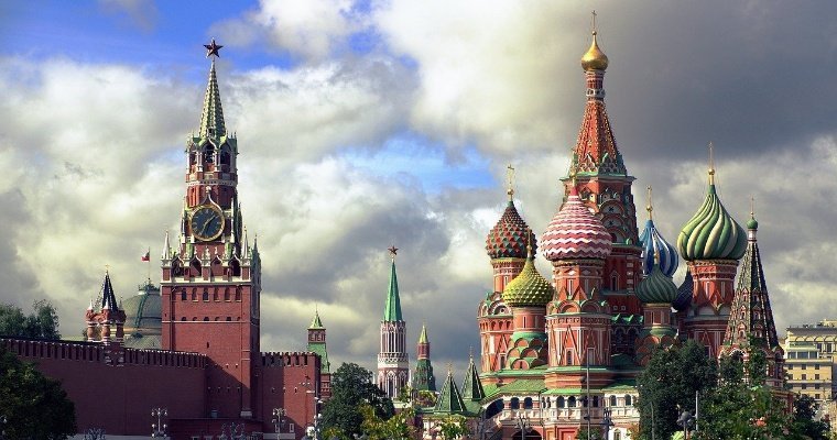 Путин поручил правительству представить план по восстановлению доходов населения