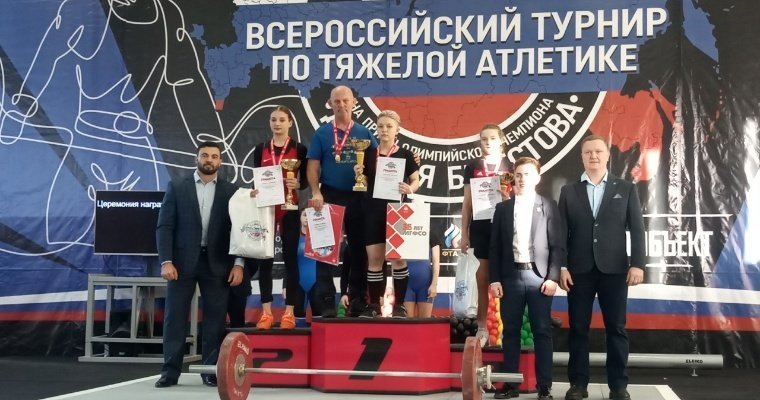 Воткинские штангисты отличились на всероссийском турнире по тяжёлой атлетике
