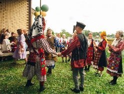 В Малопургинском районе сыграли первую удмуртскую свадьбу по проекту «Ярашон»