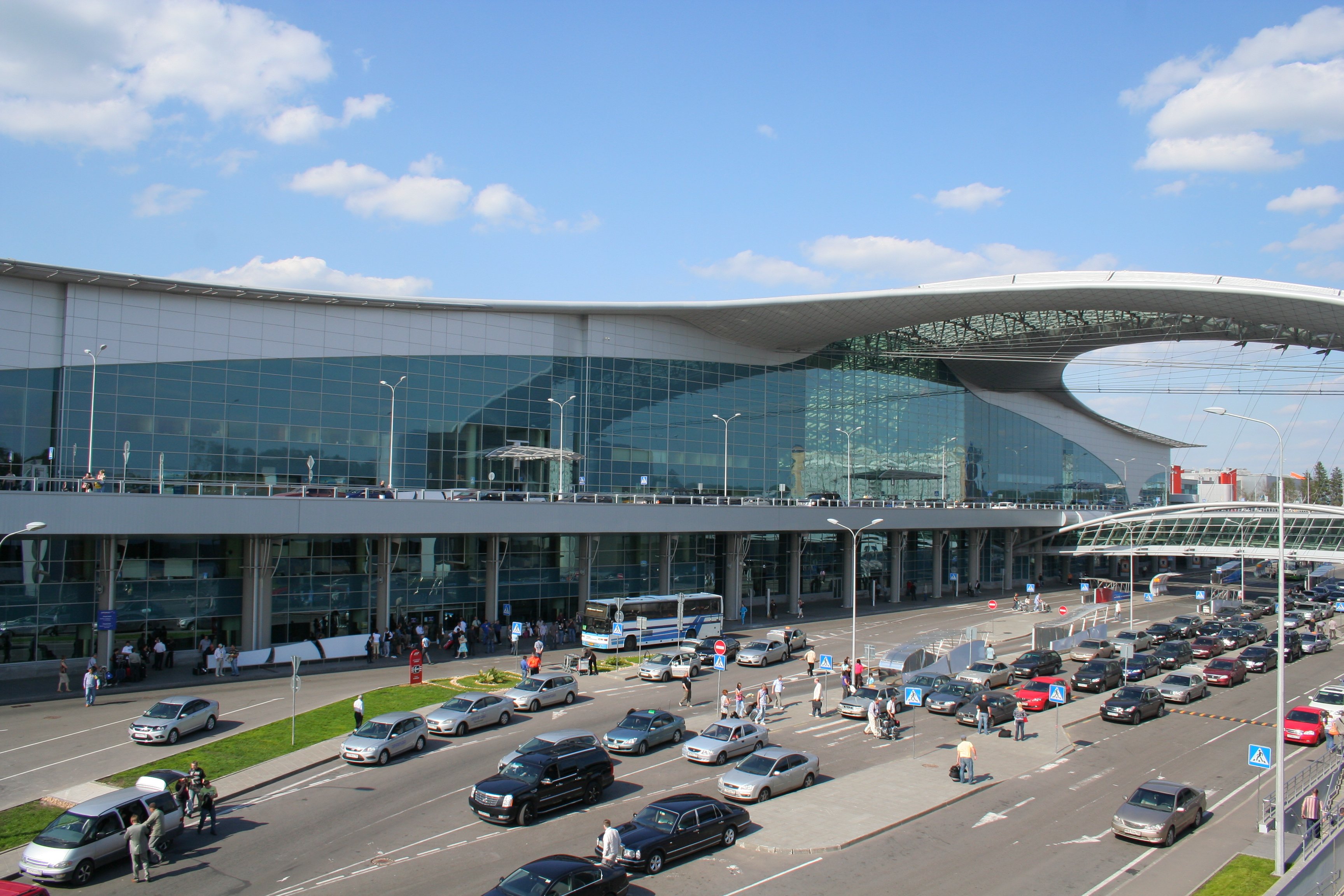 Sheremetyevo. Международный аэропорт Шереметьево терминал d. Московский аэродром Шереметьево. Аэропорт Шереметьева терминал д. Международный аэропорт Шереметьево, терминал d, Химки.