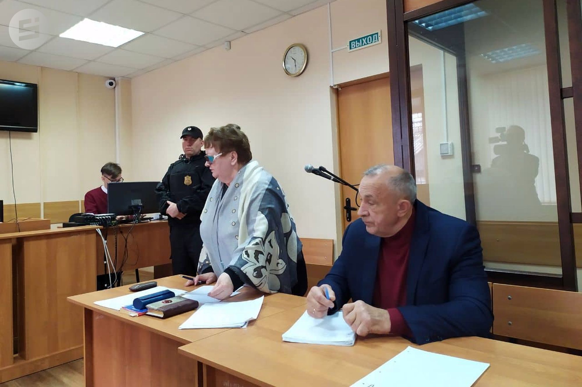 Суд в Удмуртии начал заслушивать свидетелей стороны защиты по делу экс-главы республики Александра Соловьева
