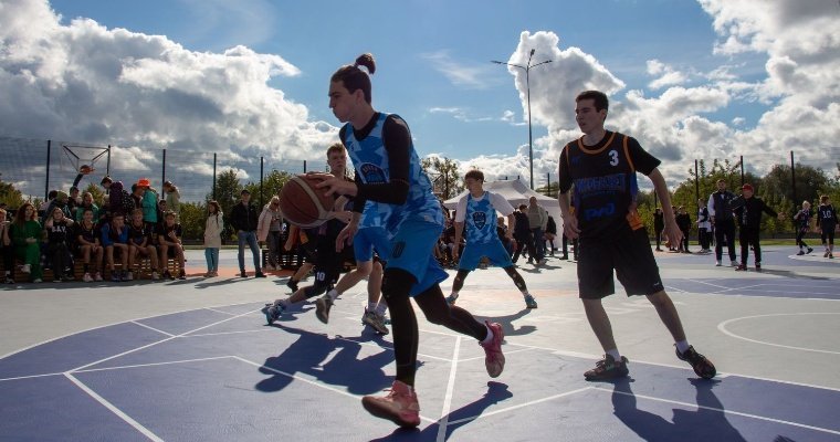ПСБ открыл в Ижевске Центр уличного баскетбола международного класса