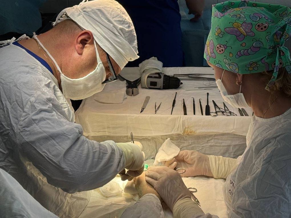 Участнику СВО с осколками мины в руке помогли врачи Удмуртии