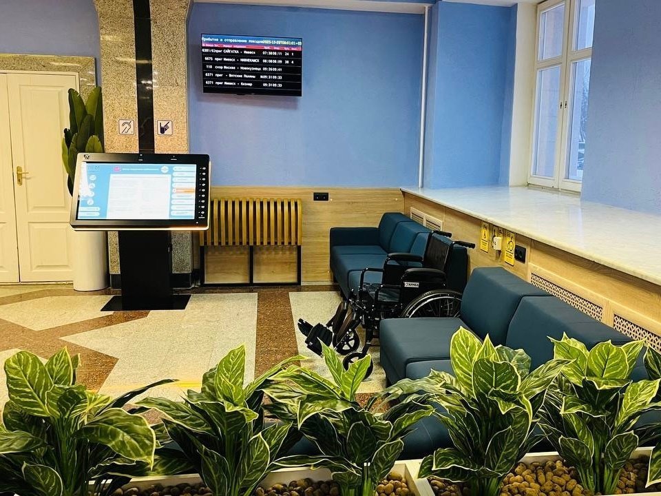 На железнодорожном вокзале Ижевска открыли новый зал ожидания для пассажиров с ОВЗ