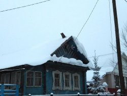 Энергетики напомнили жителям Удмуртии о необходимости очистки крыш от снега