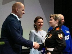 Кадету из Ижевска вручили награду «Юный герой» за спасение детей на пожаре