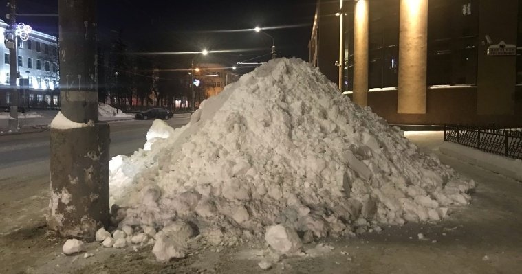 Уборка снега в Ижевске: единый подход и разные ситуации