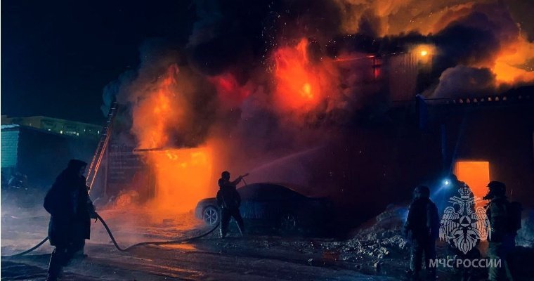 Ущерб от пожара в ижевском автосервисе и подавление беспорядков в Бразилии: новости к этому часу