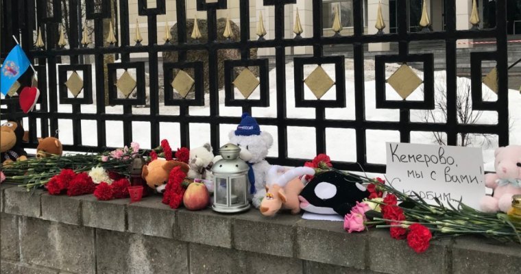 В Белоруссии в знак солидарности с Россией после трагедии в Кемерово приспустили флаги