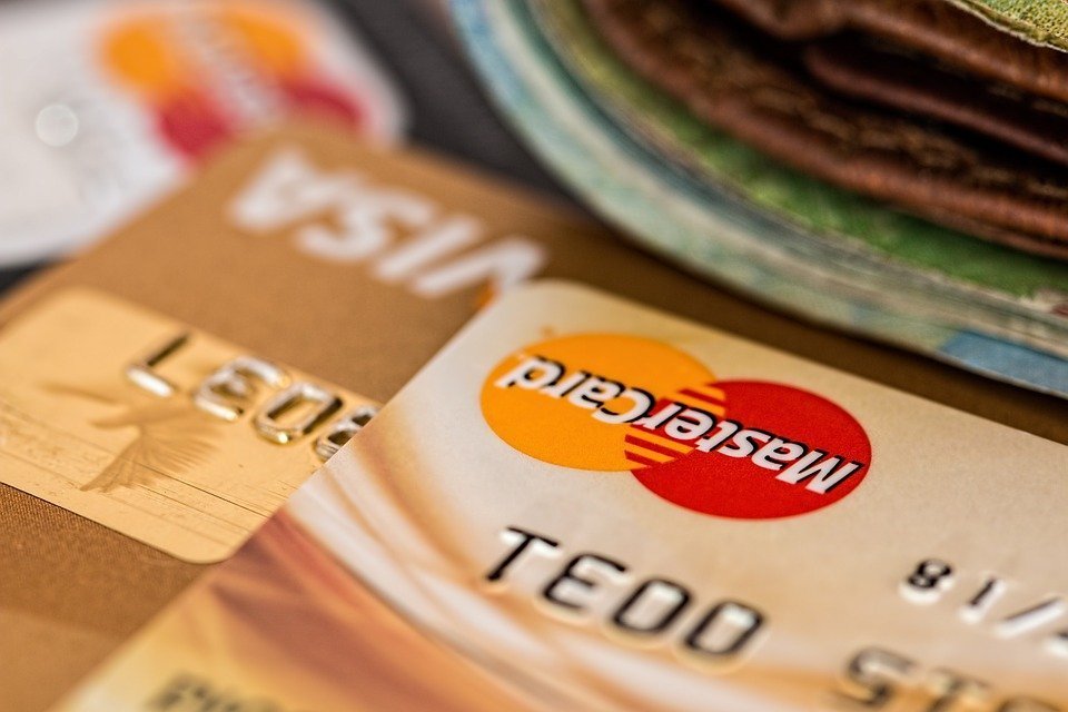 В Удмуртии с начала года количество выданных кредитных карт выросло на 75,4%