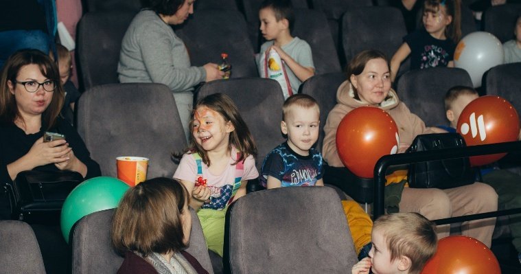 В Ижевске заработал кинозал «Вкусно — и точка» с бесплатными кинопоказами 