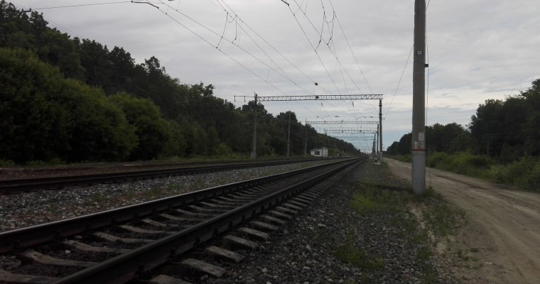 Подросток погиб под колесами поезда в Сарапуле