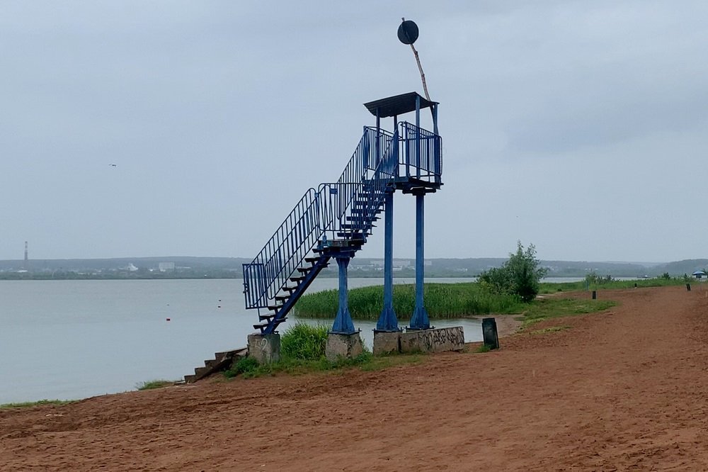 Ижевчан предостерегли от купания в городском пруду