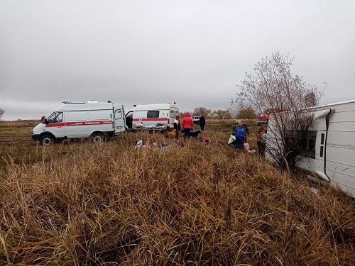 Автобус перевернулся в Нижегородской области: пострадали 10 человек