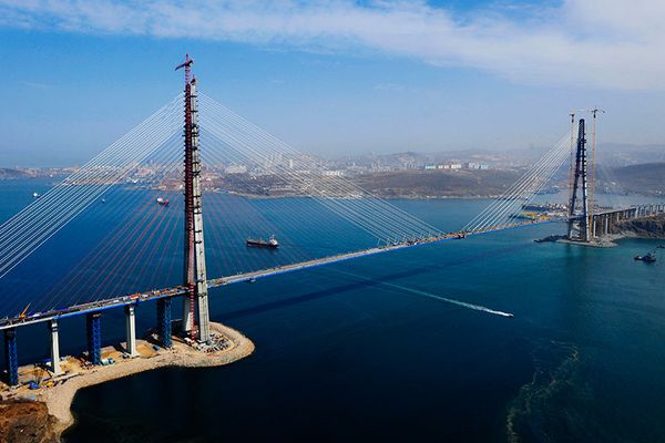 Прокуратура проверит информацию о деформации конструкции моста во Владивостоке