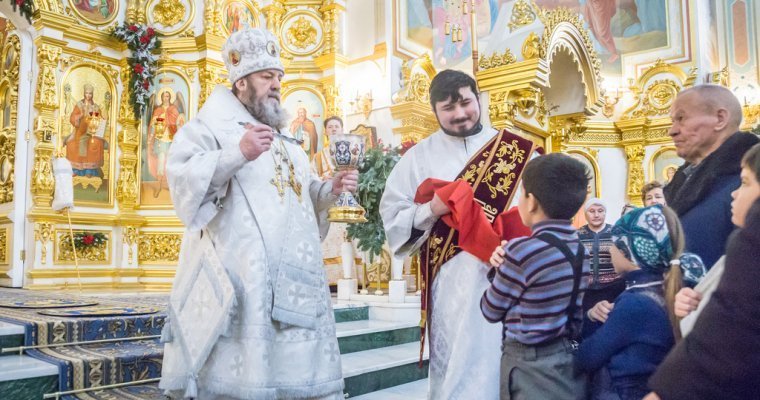 Православные жители Удмуртии празднуют Рождество