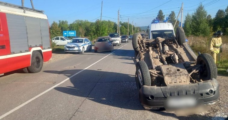 ДТП с опрокидыванием автомобиля произошло в Можге