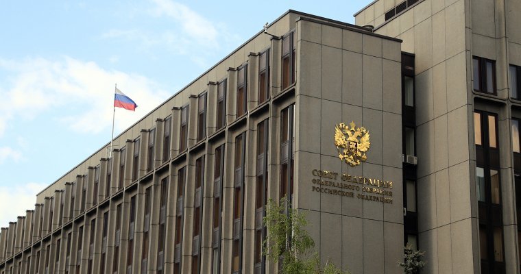 Российский сенатор главе МВД США: лучше жевать, чем говорить