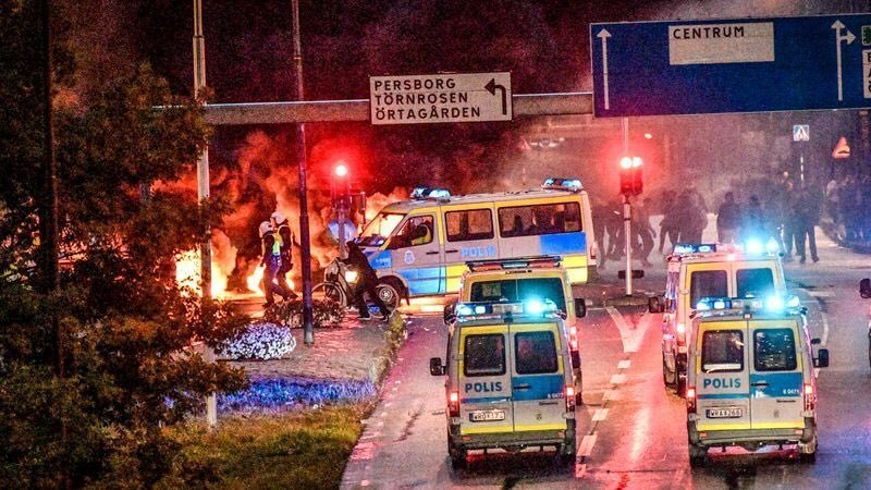 Сожжение Корана привело к массовым беспорядкам в Швеции