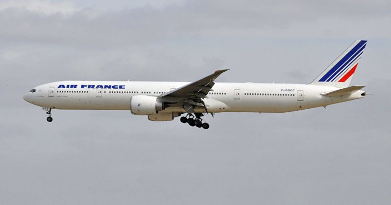 Авиакомпания Air France отменила 30% рейсов из-за забастовки