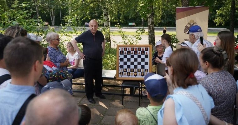 В парке Кирова появилась шахматная аллея