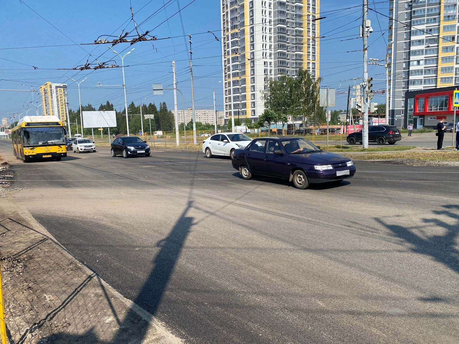 В Ижевске завершилась перекладка подземной теплотрассы на перекрёстке улиц 10 лет Октября и Серова