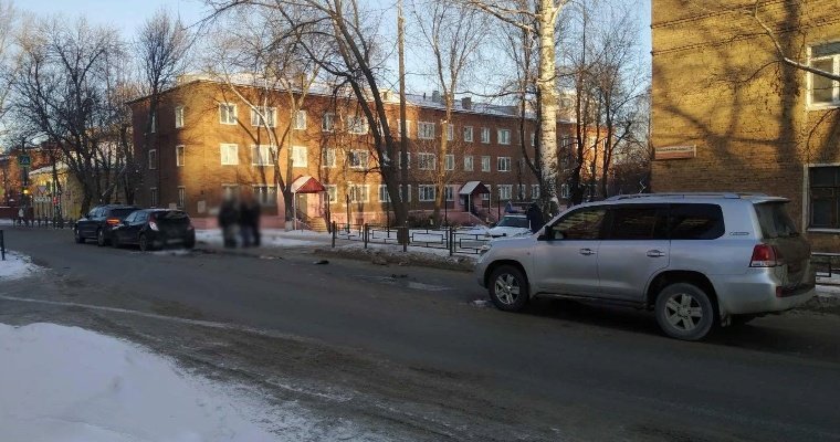 Виновник ДТП с четырьмя машинами в Ижевске скрылся с места происшествия