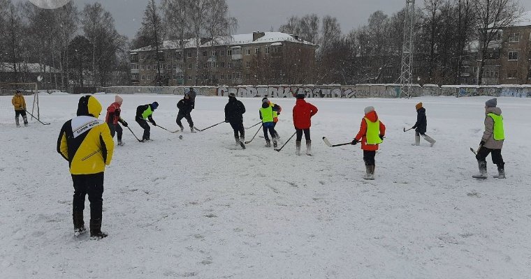 Фанаты «Ижстали» и «Химика» перед матчем в Ижевске сыграют в хоккей на валенках 