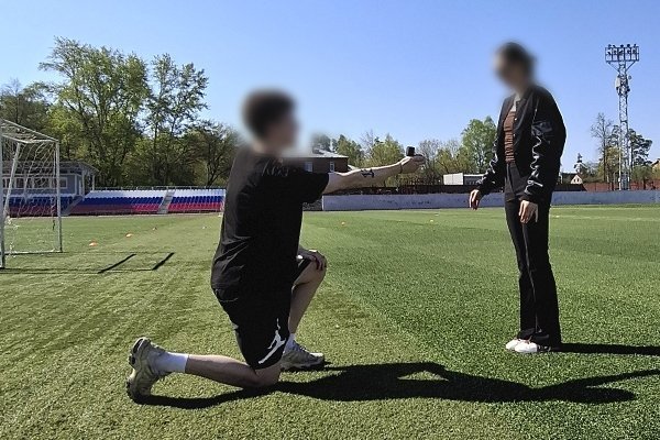 В исправительном центре в Сарапуле осужденный сделал предложение девушке на футбольном матче 