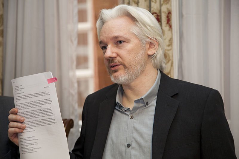Основателя WikiLeaks Ассанжа выдворят из посольства Эквадора в Лондоне