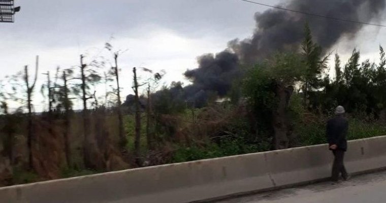 СМИ: в Алжире разбился военный самолет с 200 пассажирами на борту