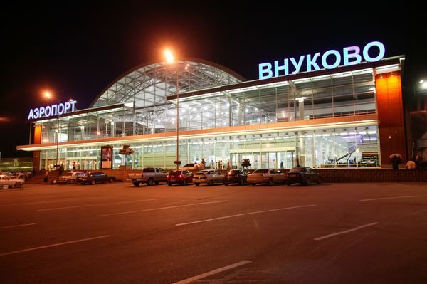 Пассажир с подозрением на вирус Эбола прибыл во Внуково