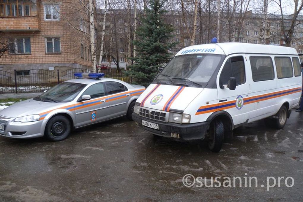 

Спасатели в Ижевске помогли пожилой женщине выбраться из ямы

