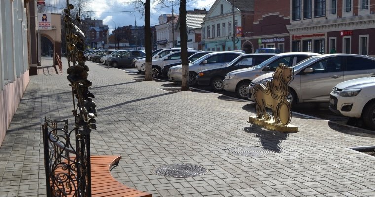 Фигура льва появилась в Воткинске