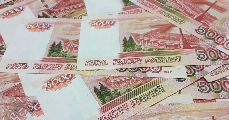 Восемь фальшивых пятитысячных купюр обнаружили в Глазове