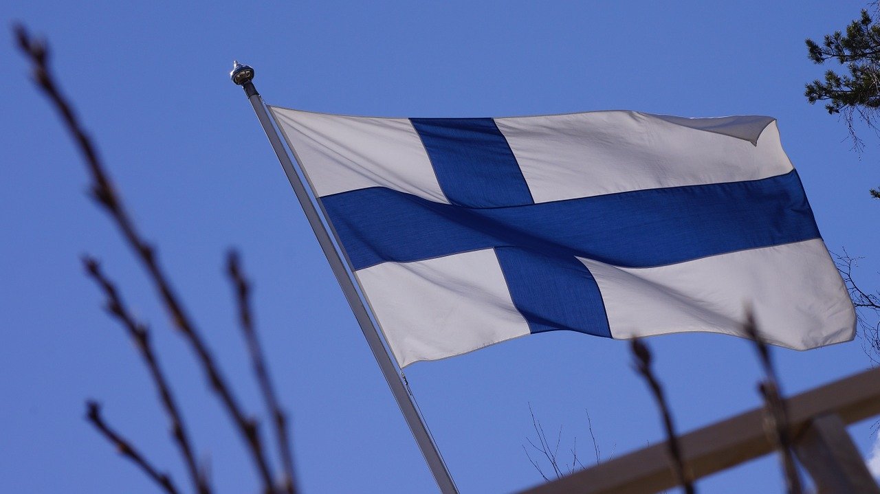 

Жителей Финляндии заставят самоизолироваться на 3 недели 

