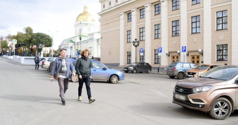 Блогер Илья Варламов выпустил видеообзор прогулки с главой Ижевска