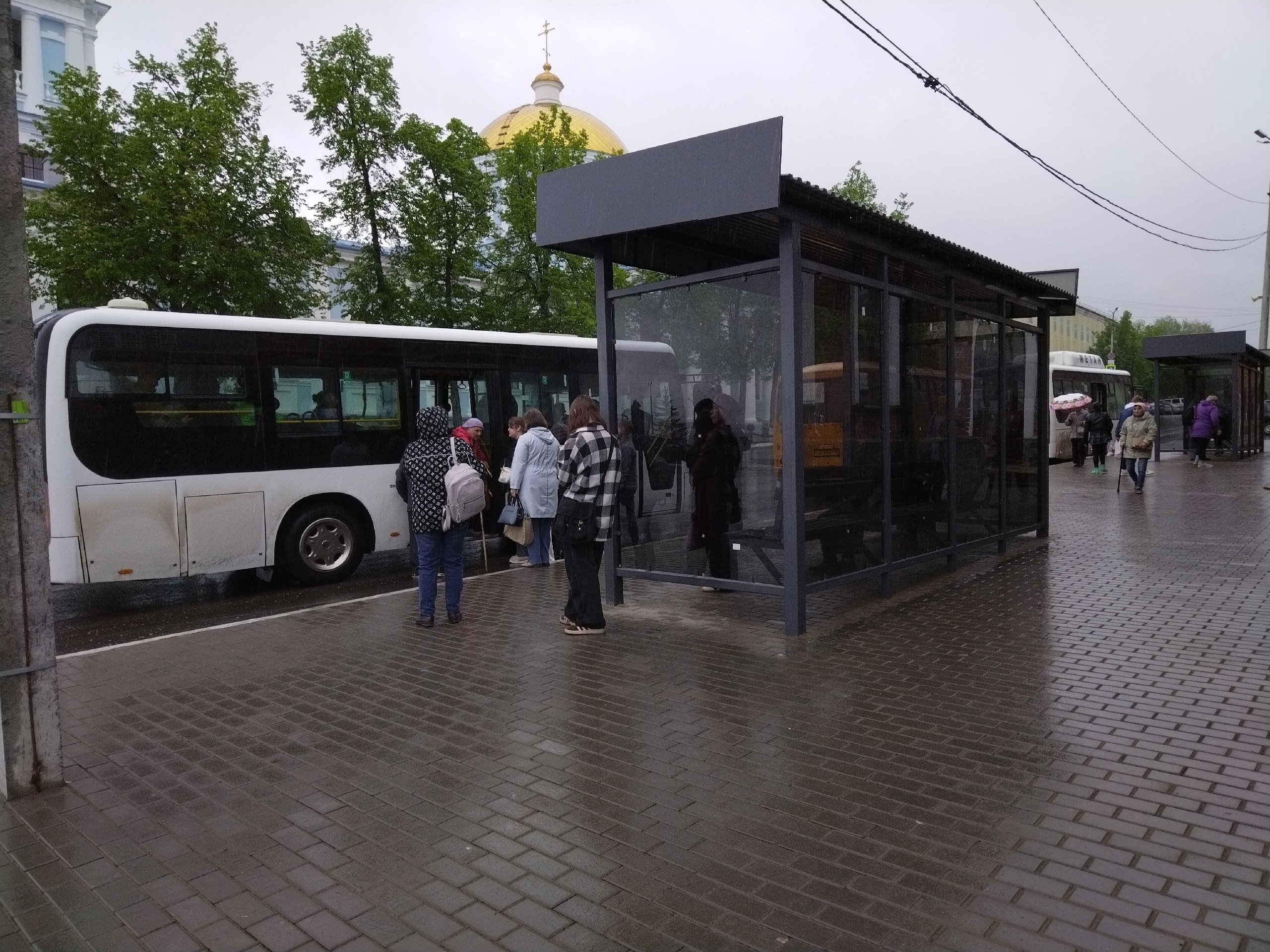 В 2025 году в Воткинске обновят около 30 остановочных павильонов