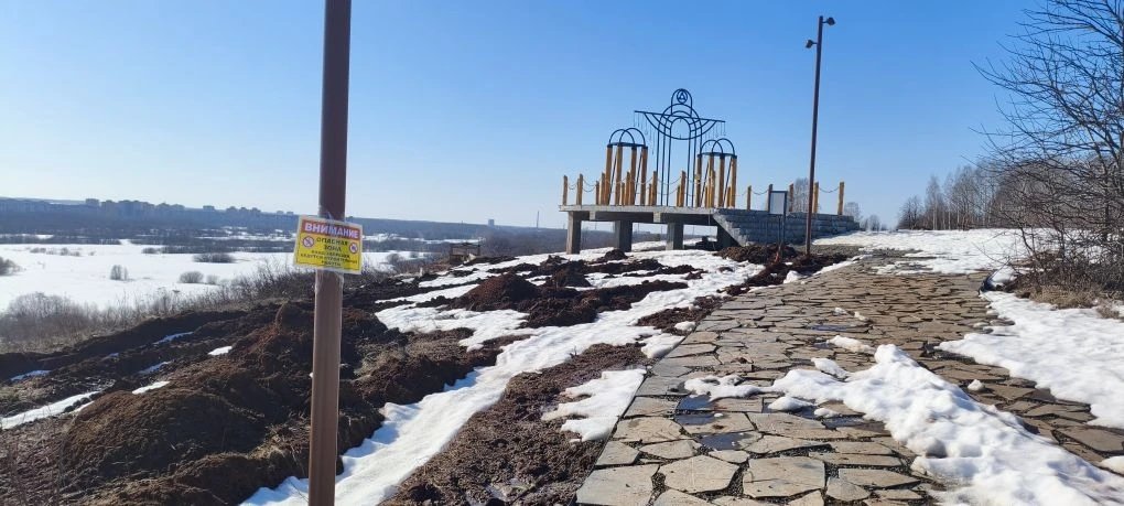 Глазовский музей-заповедник Иднакар просит гостей не посещать незавершенную смотровую площадку