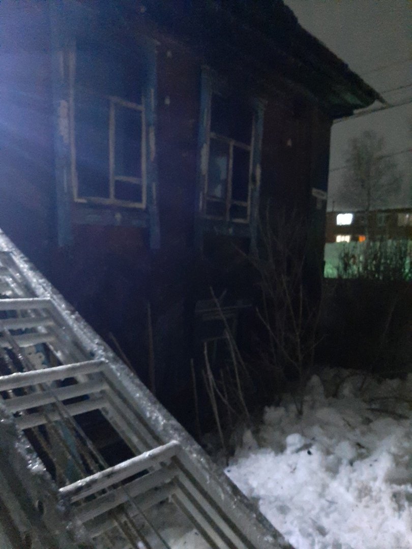 Во время пожара в Шарканском районе погиб владелец частного дома