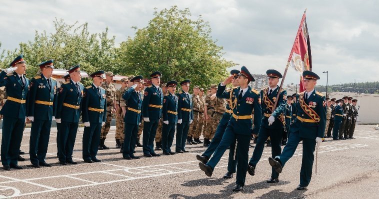 Воткинский батальон Росгвардии получил Боевое знамя