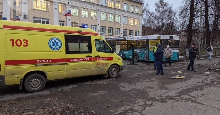 В ИПОПАТ прокомментировали утреннюю аварию с автобусом в Ижевске 