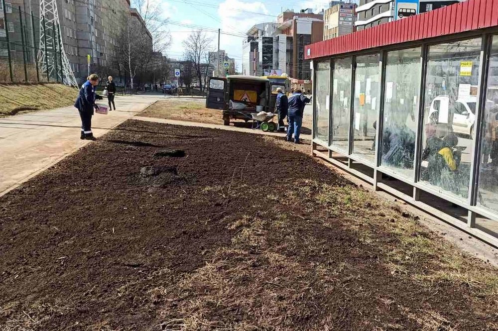 Ижводоканал приступил к восстановлению городских территорий после зимних раскопок
