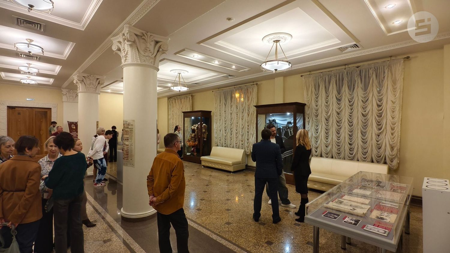 В Ижевске открылась выставка архивных документов к 90-летию Русского драмтеатра