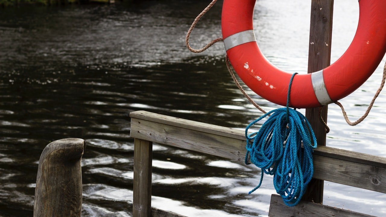Молодая девушка утонула в городском пруду Можги