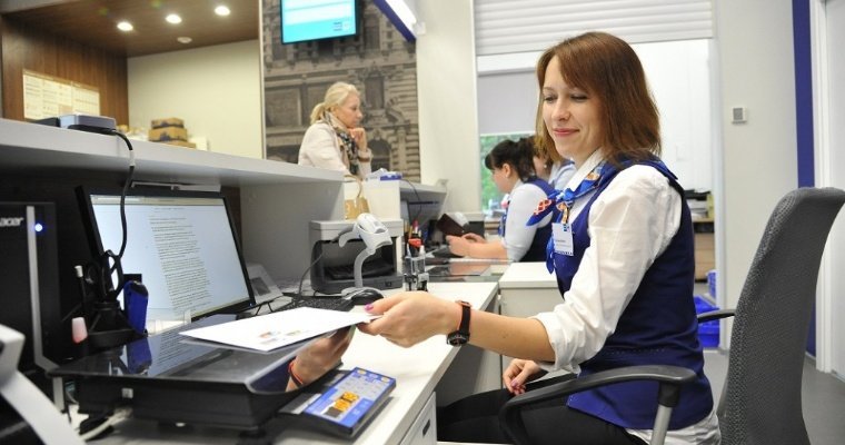 В Удмуртии клиенты Почты России оплачивают письменную корреспонденцию с помощью электронного знака