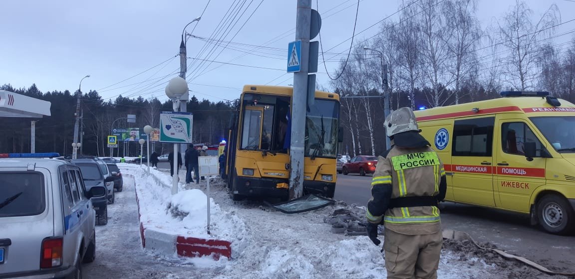 

Человеческий фактор назвали предварительной причиной ДТП с автобусом в Ижевске

